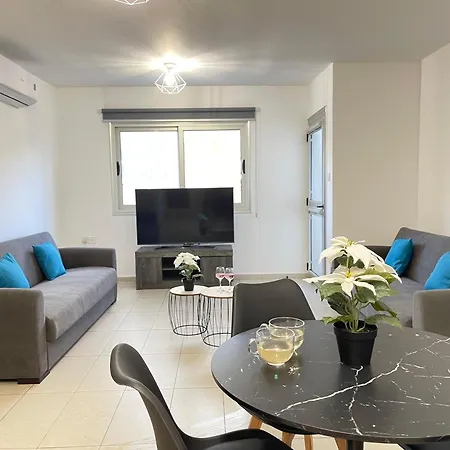 Aurora - Apartament Ajia Napa